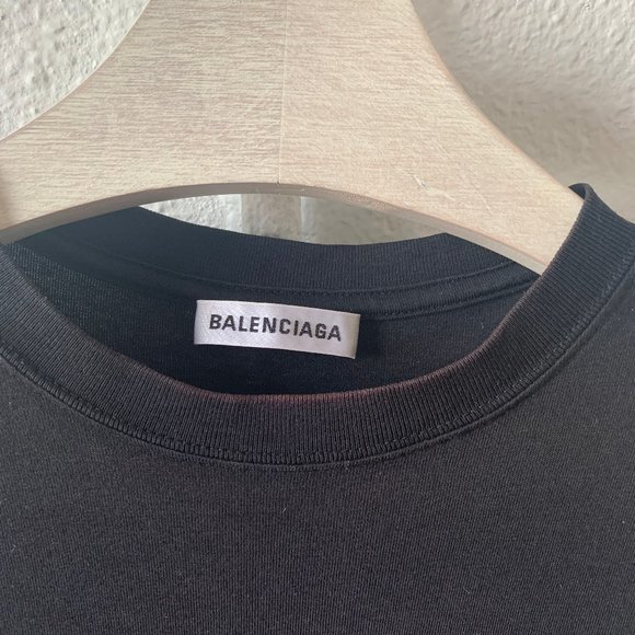 FINAL PRICE DROP BALENCIAGA CAMPAIGN TEE - Picture 6 of 8